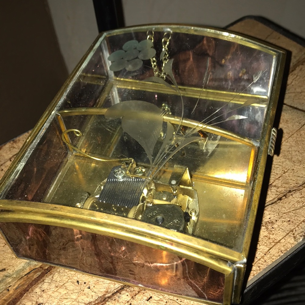 Bird Etched Glass Brass Mirror Music Box "That's What Friends Are For "